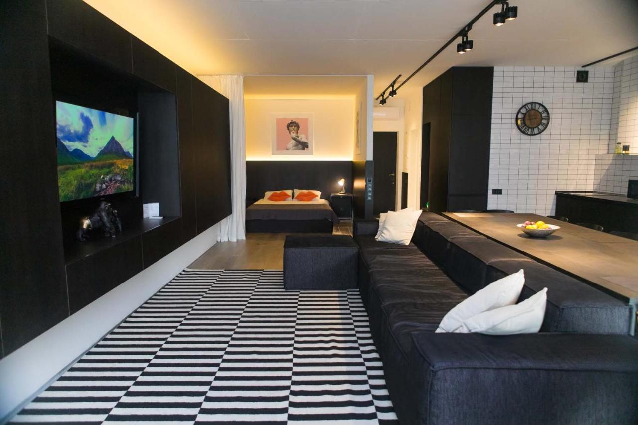 Stylish 1 Bedroom Studio Near Most City Dnipro Eksteriør bilde