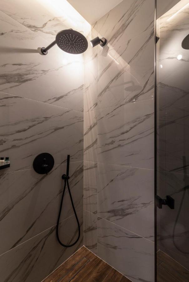 Stylish 1 Bedroom Studio Near Most City Dnipro Eksteriør bilde